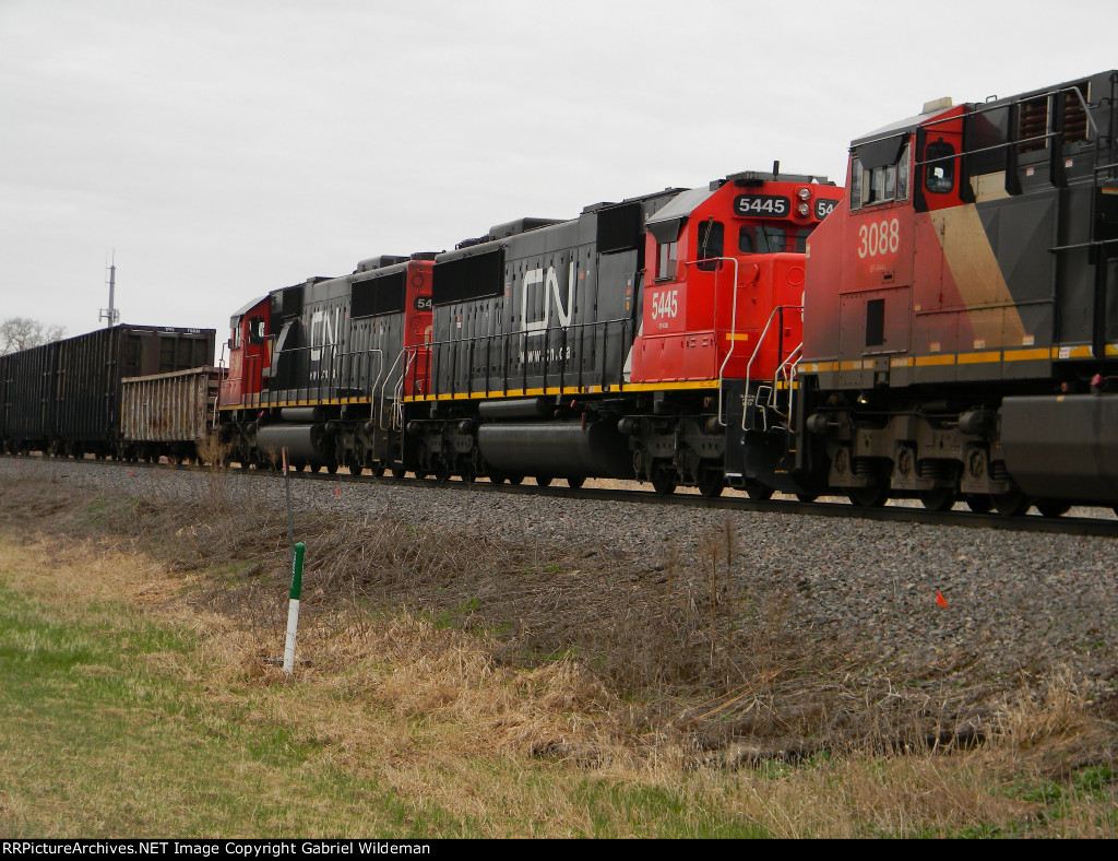 CN 5445 & CN 5404 